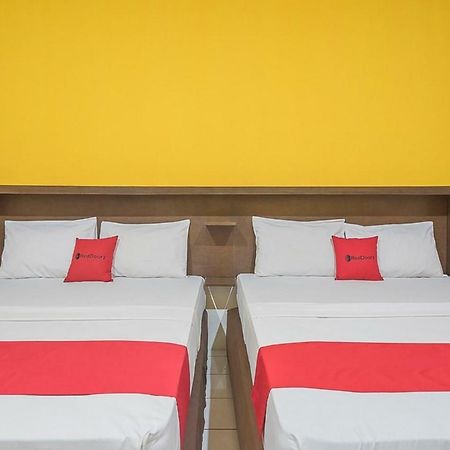 เรดดอร์ซ เนียร์ อะลุน อะลุน ซูบัง Hotel ภายนอก รูปภาพ